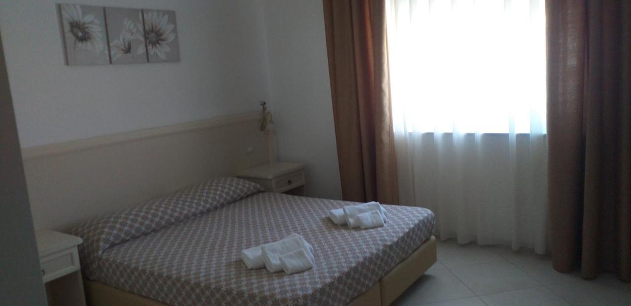 Afrodite Hotel Scalea Buitenkant foto
