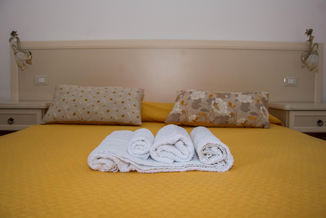 Afrodite Hotel Scalea Buitenkant foto
